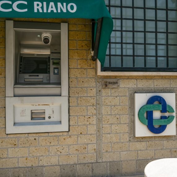 bancomat bcc in tufo